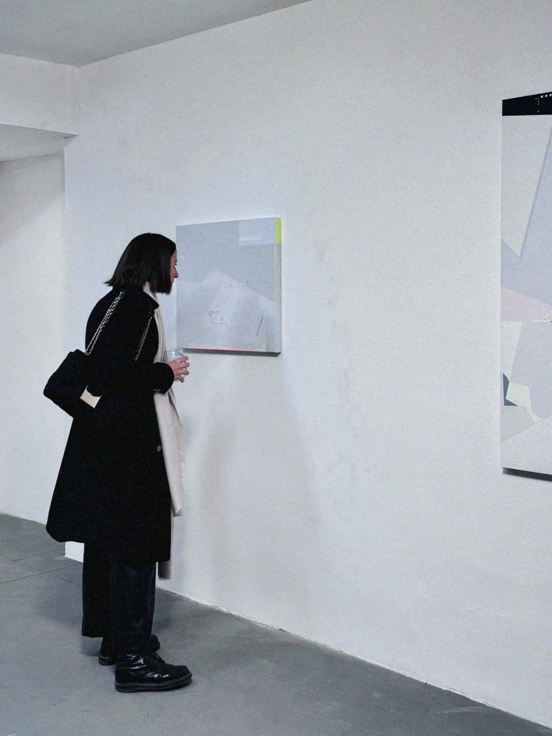 Ecualizar los planos para visualizar lo invisible de Alice Ricci - Inauguración
